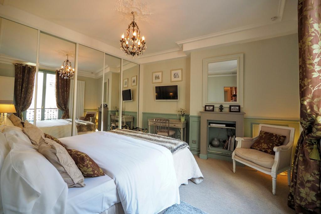 Chambre D Hote : Louvre Elegant Apt Suite Paris Exterior photo