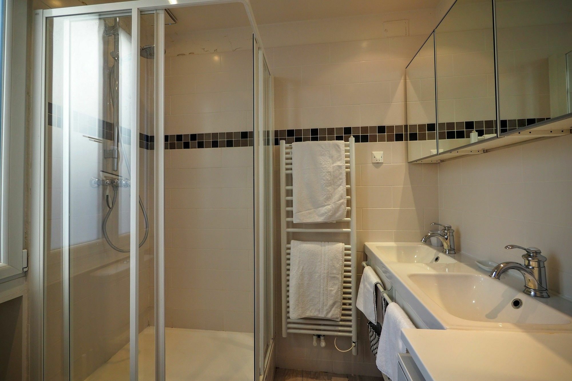 Chambre D Hote : Louvre Elegant Apt Suite Paris Exterior photo