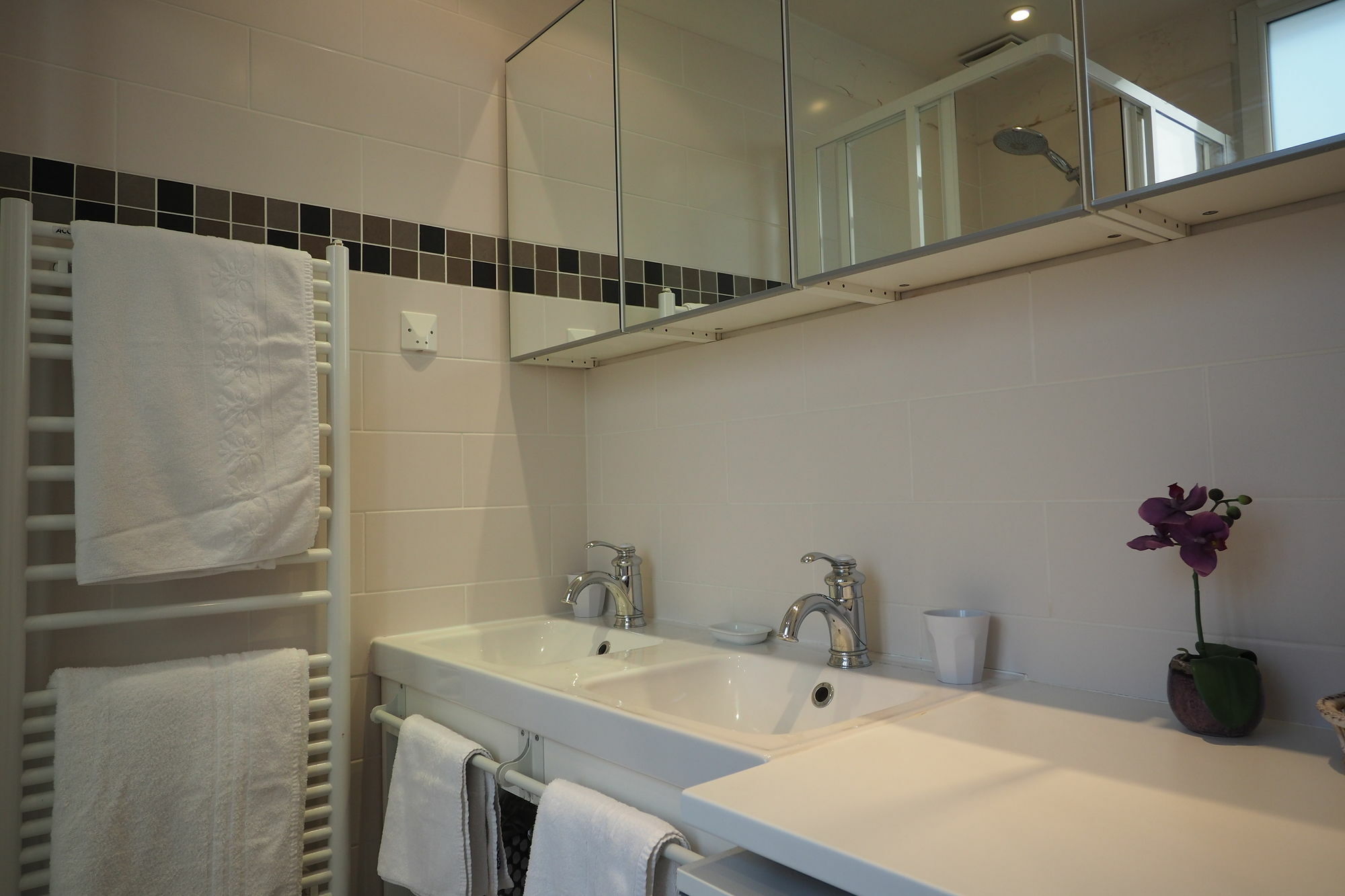 Chambre D Hote : Louvre Elegant Apt Suite Paris Exterior photo