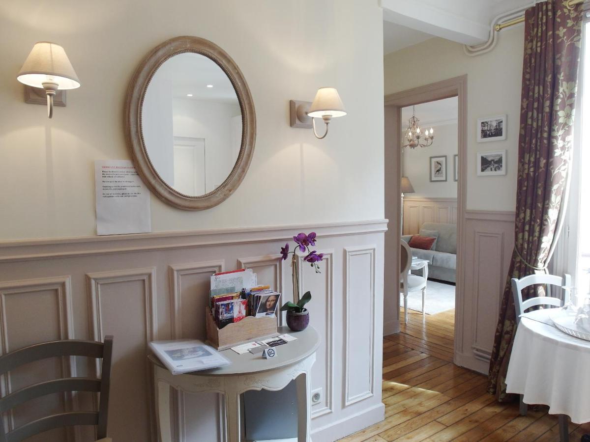 Chambre D Hote : Louvre Elegant Apt Suite Paris Room photo