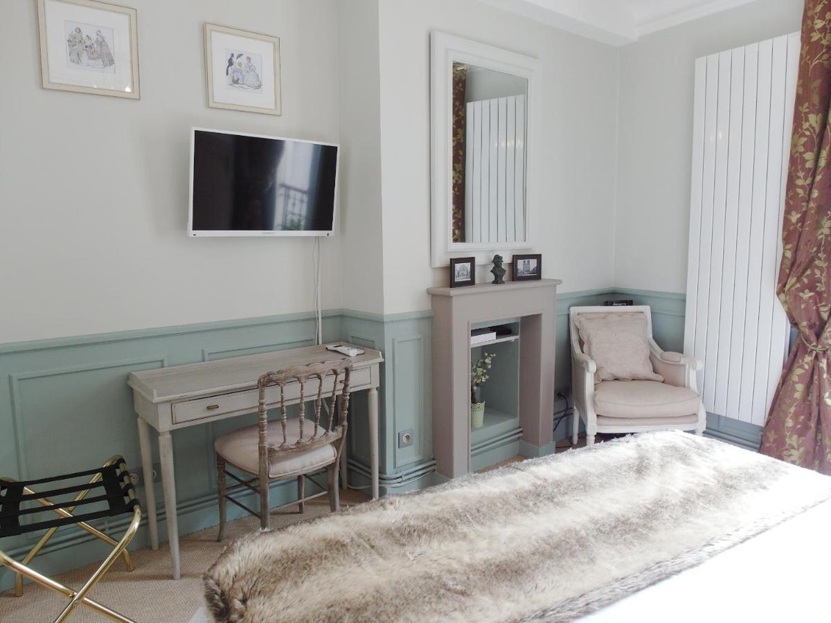 Chambre D Hote : Louvre Elegant Apt Suite Paris Exterior photo