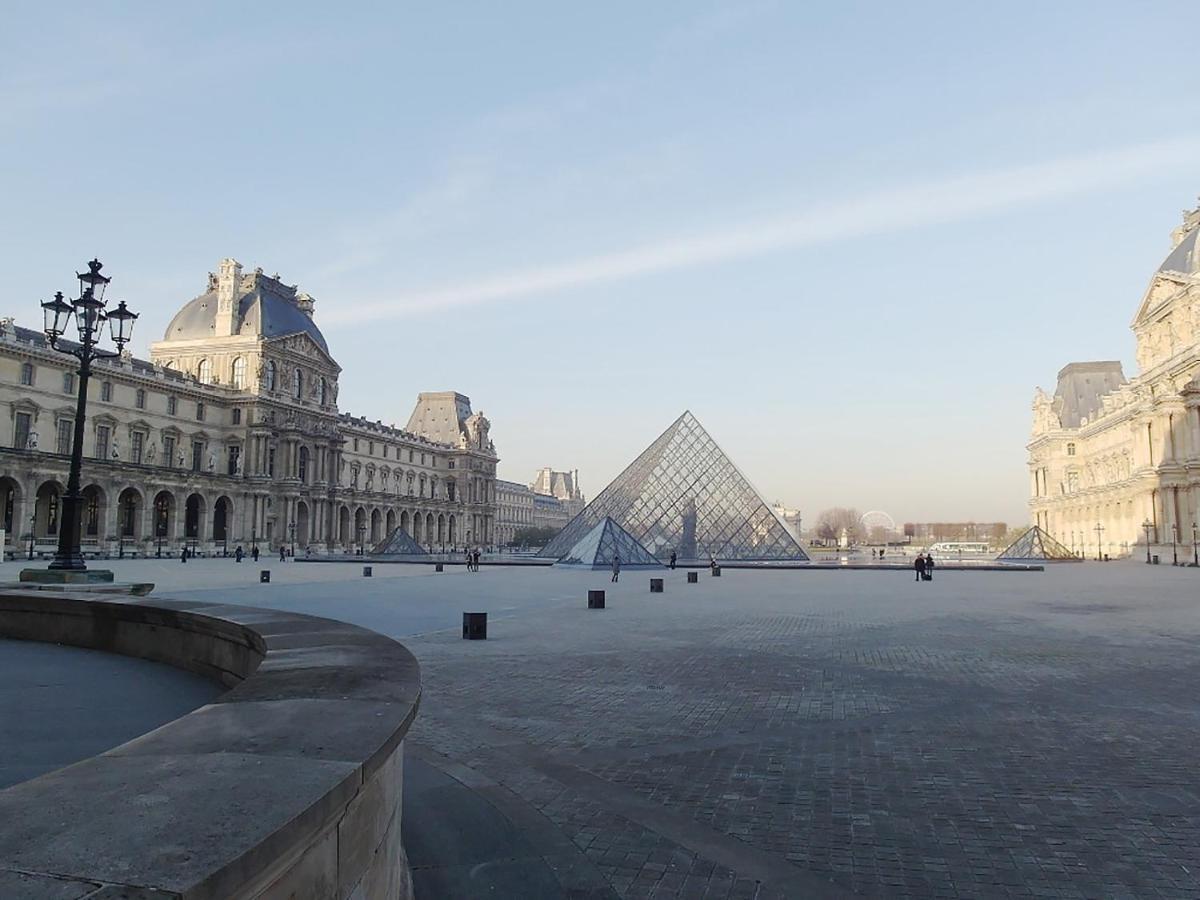 Chambre D Hote : Louvre Elegant Apt Suite Paris Exterior photo