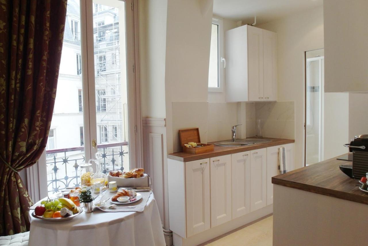 Chambre D Hote : Louvre Elegant Apt Suite Paris Exterior photo