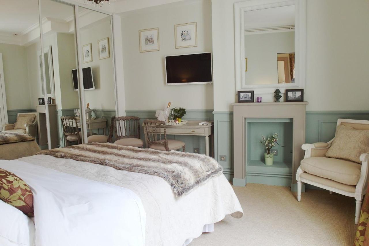Chambre D Hote : Louvre Elegant Apt Suite Paris Exterior photo