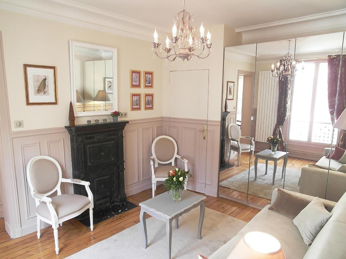 Chambre D Hote : Louvre Elegant Apt Suite Paris Exterior photo