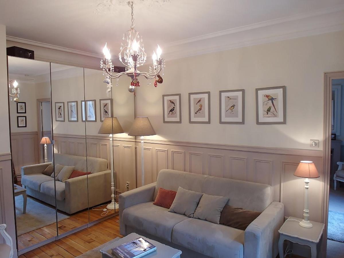 Chambre D Hote : Louvre Elegant Apt Suite Paris Exterior photo